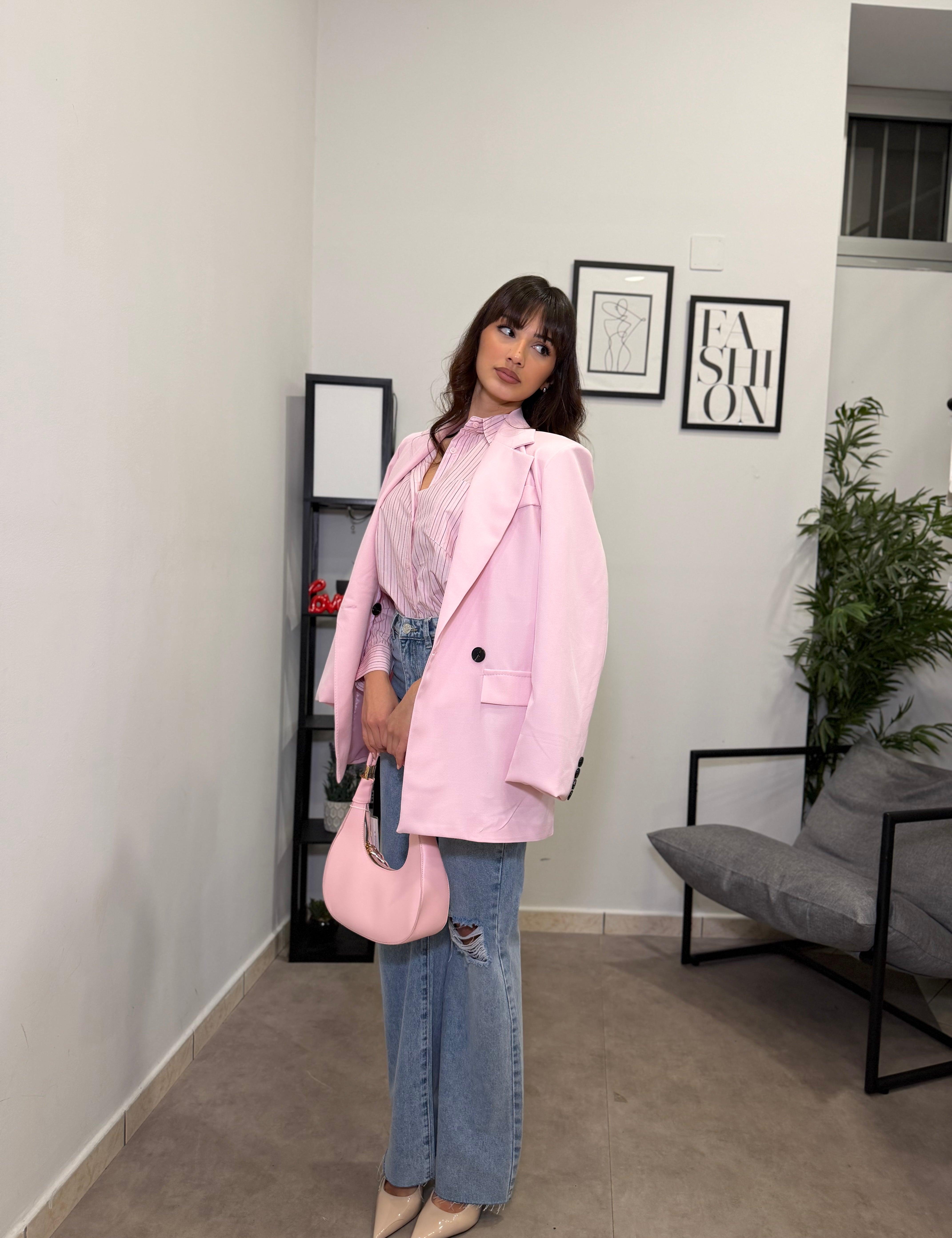 Blazer Over Pink 1109