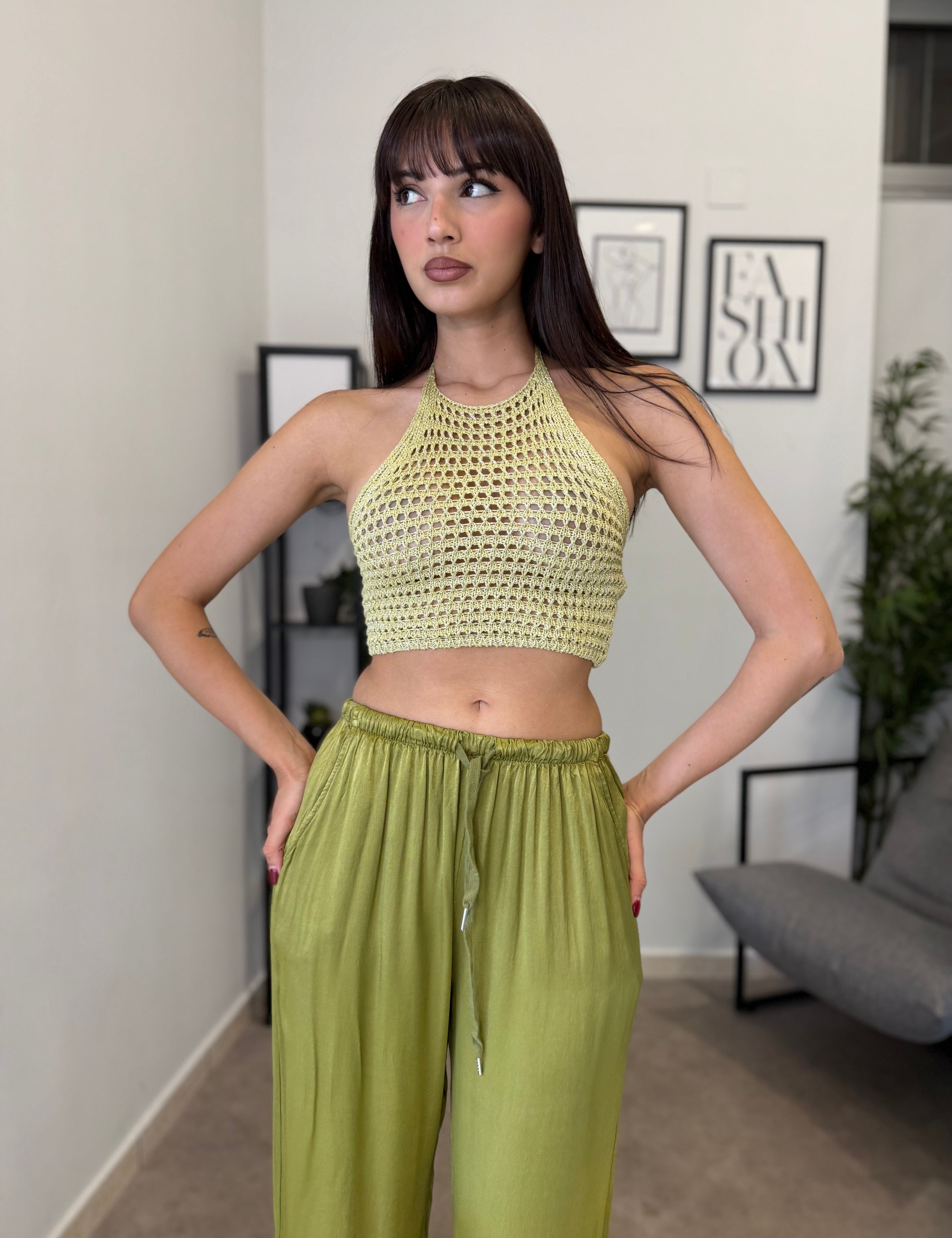 Crop Top in Crochet 2372