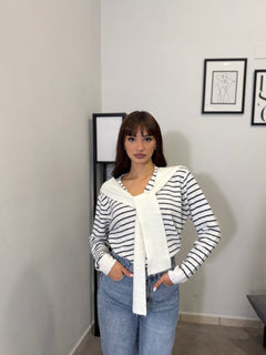 Pull con Sciarpetta 263